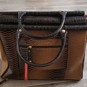 NWT Samantha Brown Dowel Bag